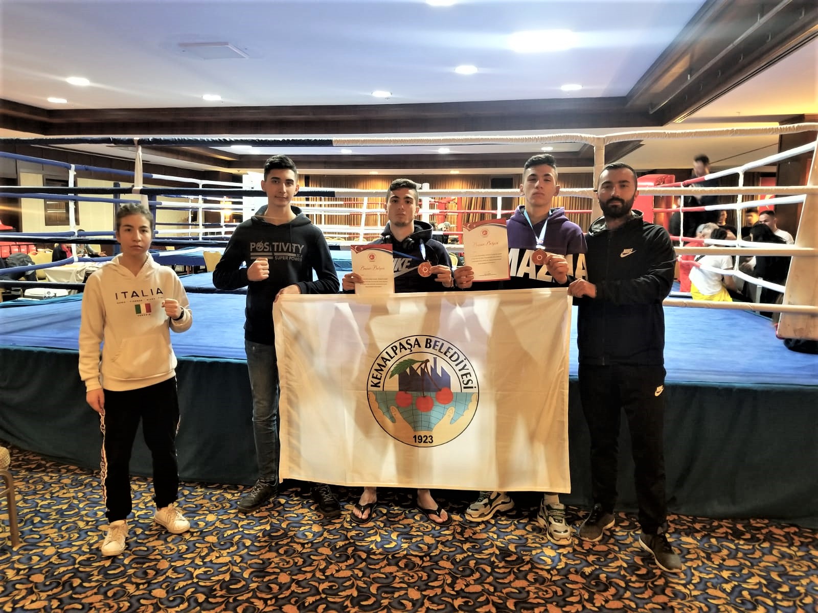 Kemalpaşa Belediyesi sporcuları Antalya’dan madalya ile döndü