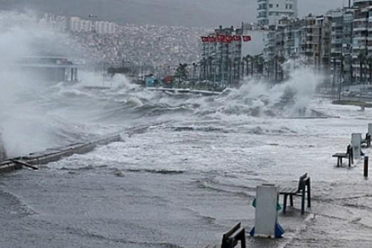 Ege Denizi için 'fırtına' uyarısı