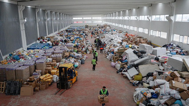 Elazığ'da yardım depoları doldu taştı