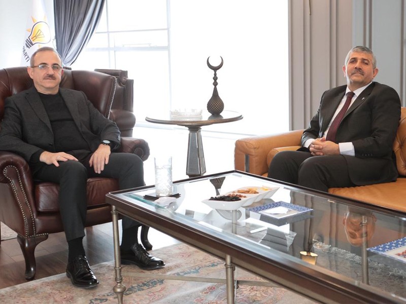 İl başkanları toplantısına katılmayan MHP'li Şahin'den ziyaret!