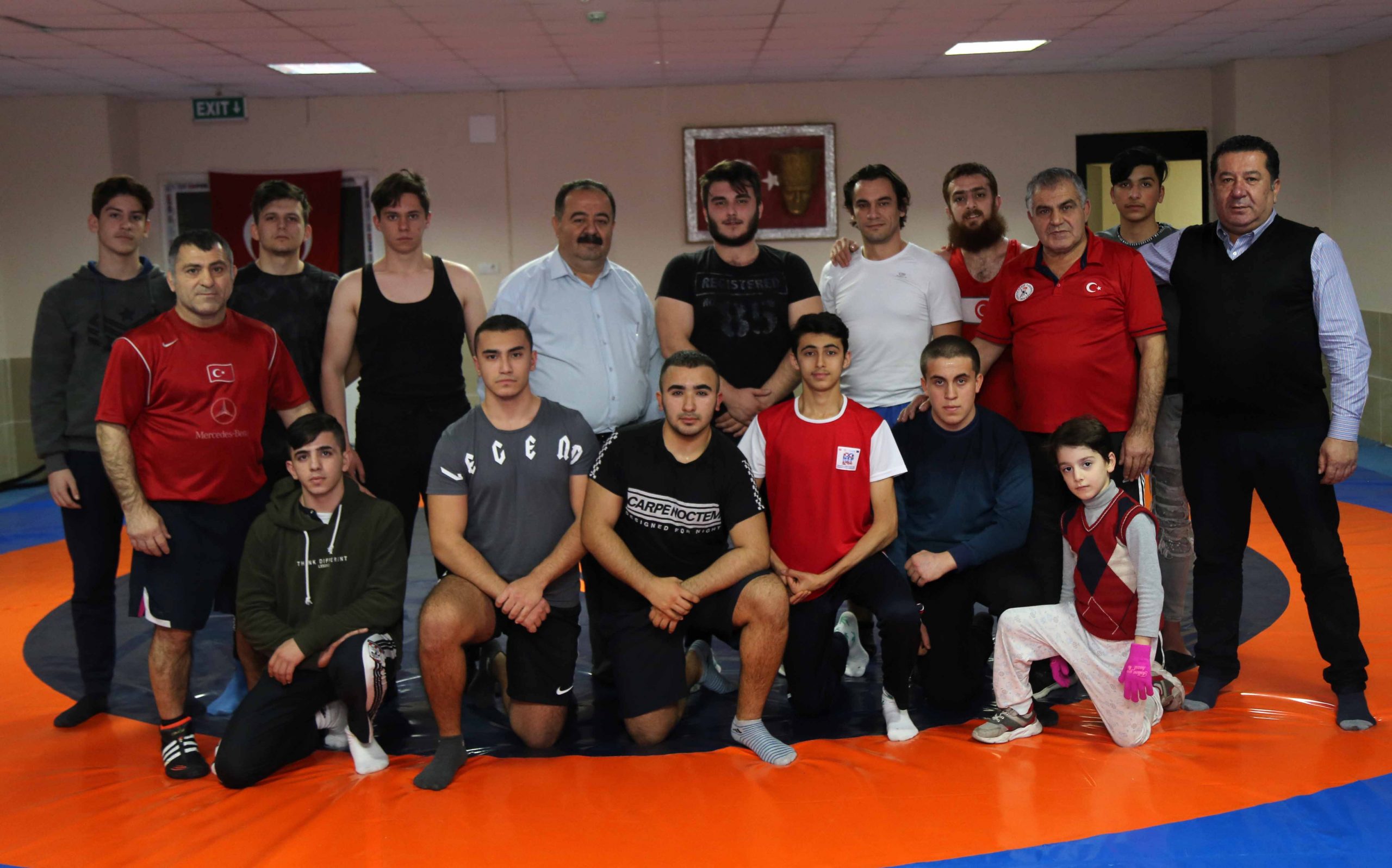 Genç ve başarılı güreşçiler Karabağlar’da yetişecek