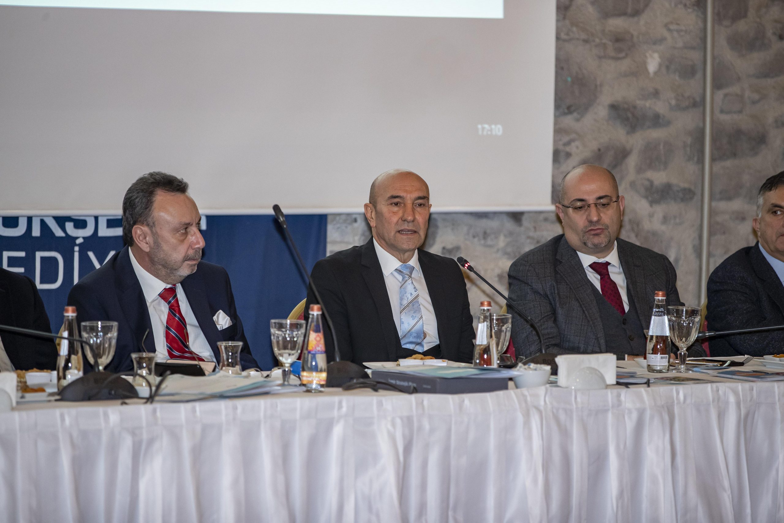 Soyer'den Kemeraltı, Elektrik Fabrikası ve Karşıyaka Stadı için önemli mesajlar!