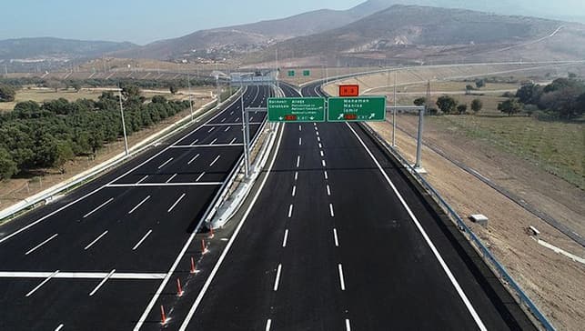 Erdoğan'ın bizzat açtığı otoyol cep yakacak. İşte Çandarlı Otoyolu'nun fiyatları...