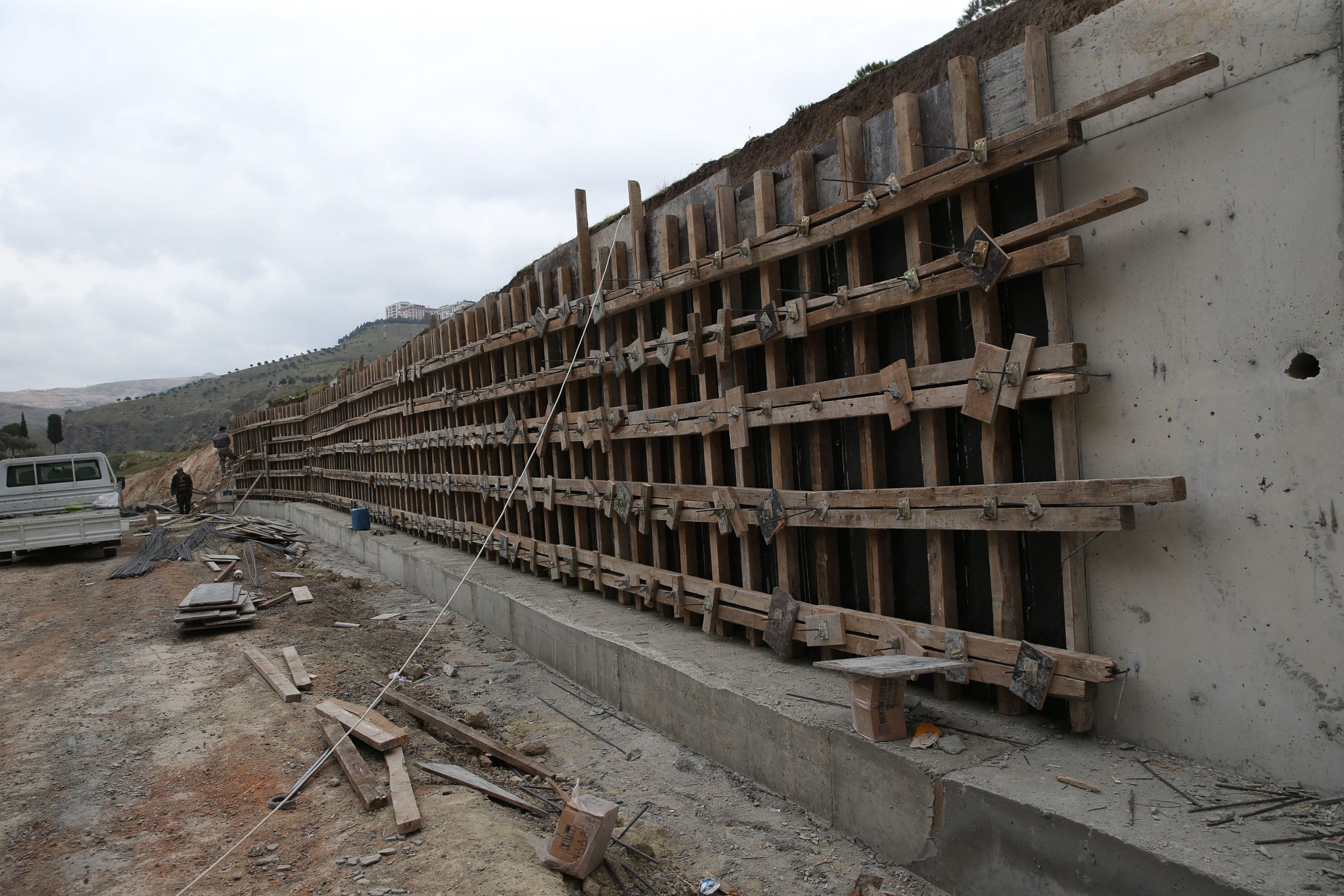 Çiğli'de üst yapı atağı!