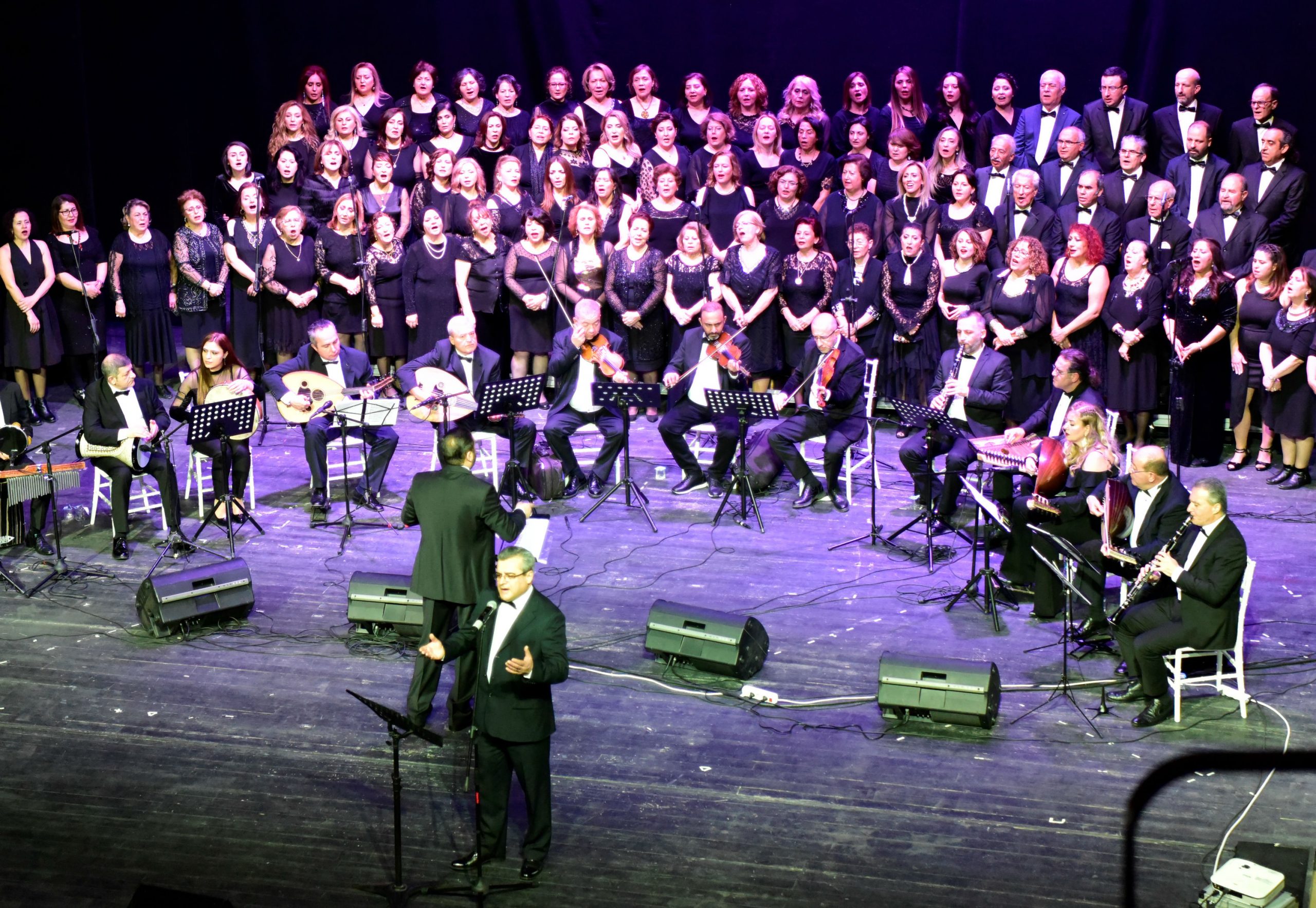 Bornova'da Sevgililer Günü'ne özel 'Sanat Güneşi' konseri