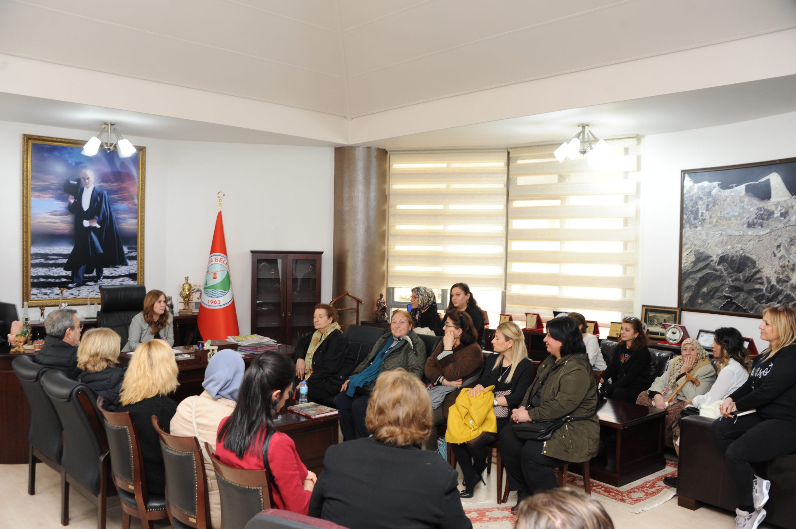 Başkan Çalkaya vatandaşın sorunlarını yüz yüze dinliyor: Altı ayda bin 500 kişiyle görüşme