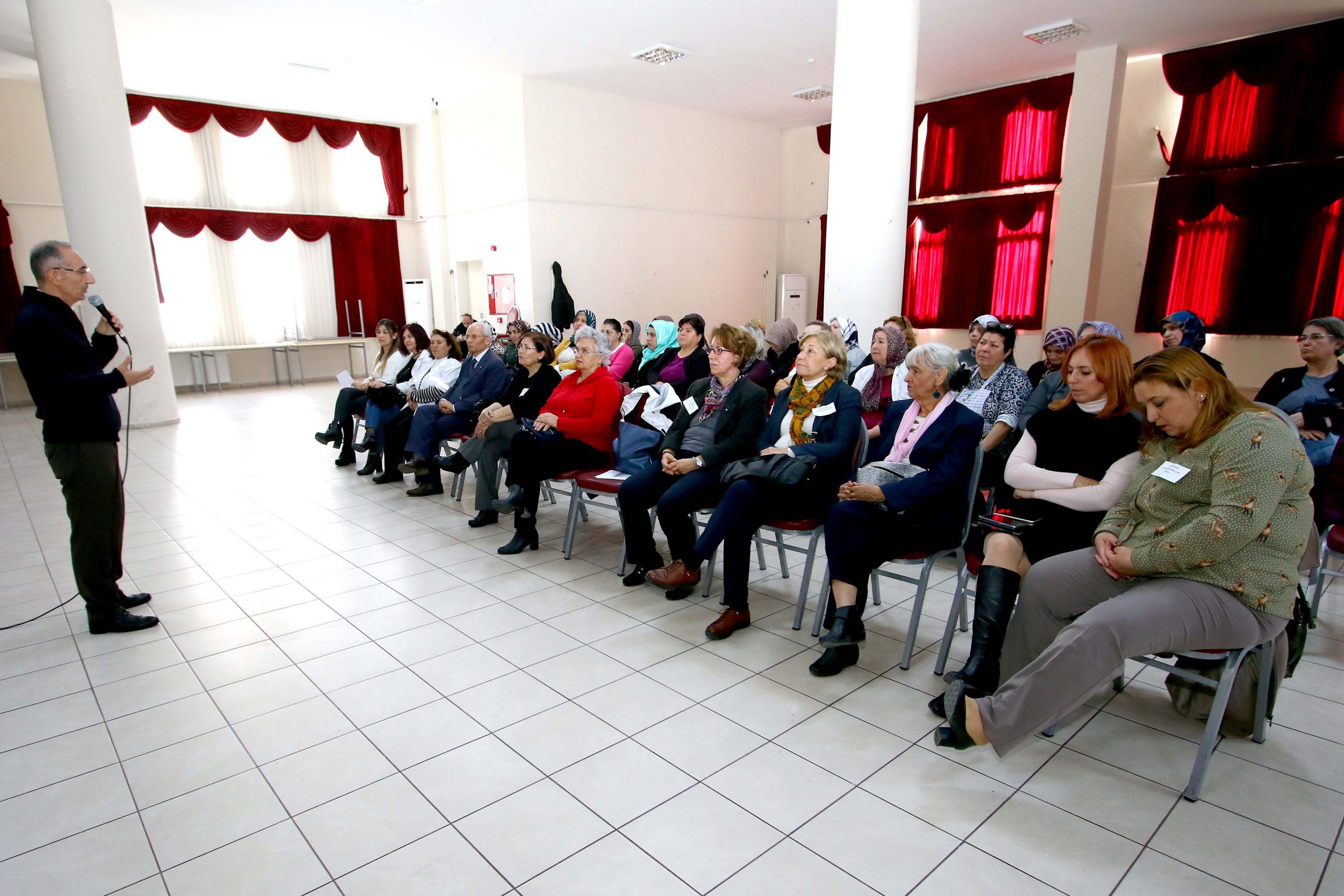 Bayraklı'da tasarruf eğitimi