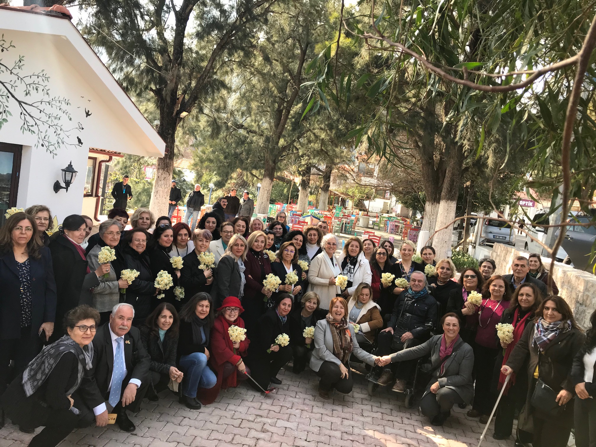 Karaburun'da kadın siyasetçi rüzgarı!