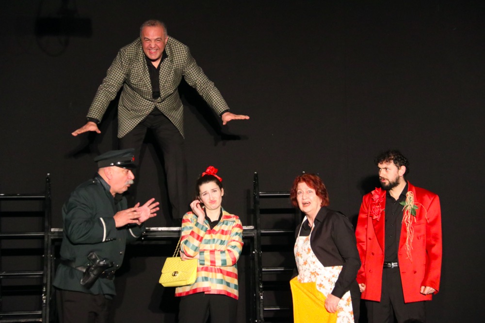 “Memleketin Kısmeti” Çeşmeliler’den tam not aldı