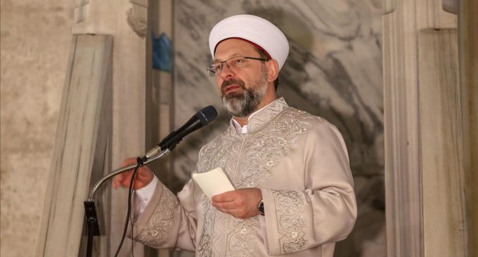 Diyanet İşleri Başkanı Erbaş: Sigara haram, delillerimiz var