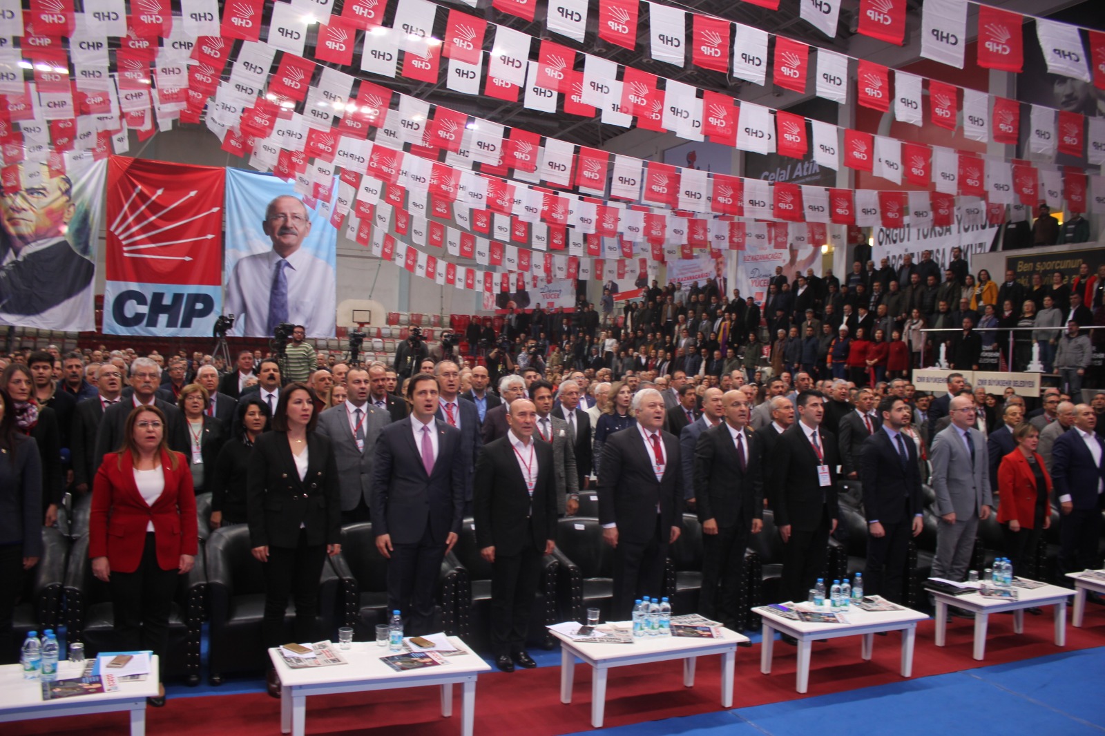 CHP İzmir'de kongre heyecanı