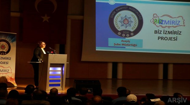 İzmir'de skandal seminer: Hayvan ve çevreye duyarlı olanlar terörist olmaya yatkın!