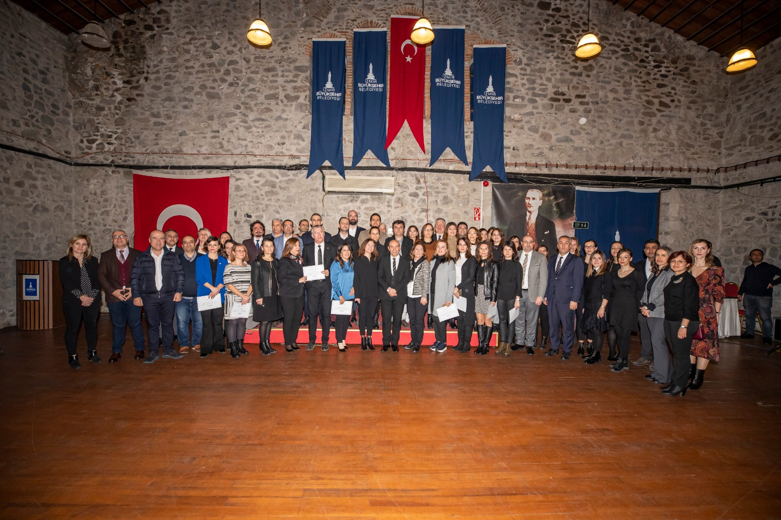 Soyer'den İmar Yönetmeliği’nde emeği geçenlere teşekkür belgesi!