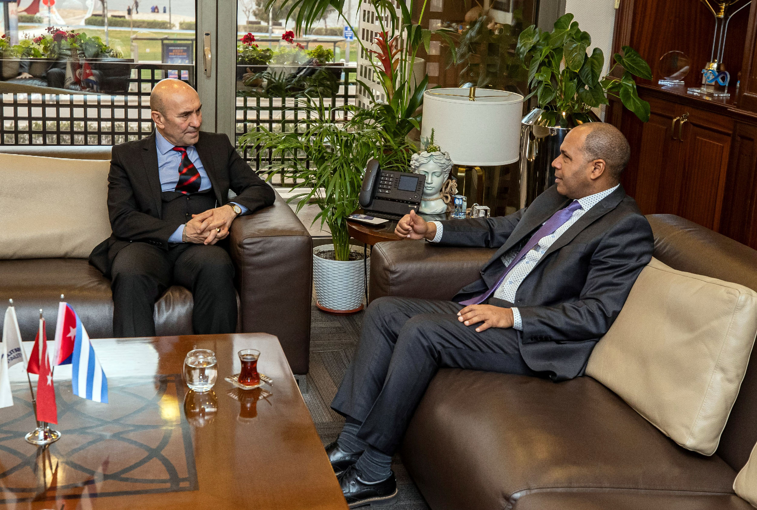 Küba-İzmir sağlık sektörü için bir arada: Soyer, “Sağlıklı bir gelecek için işbirliğine hazırız”