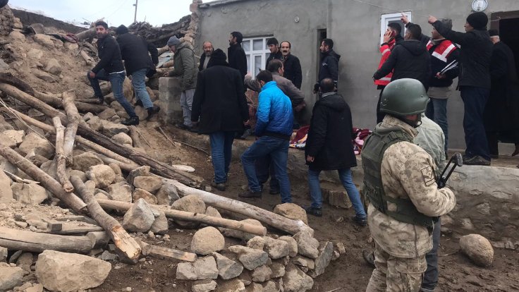 İran’da 5.9’luk deprem: Van’da yedi kişi yaşamını yitirdi