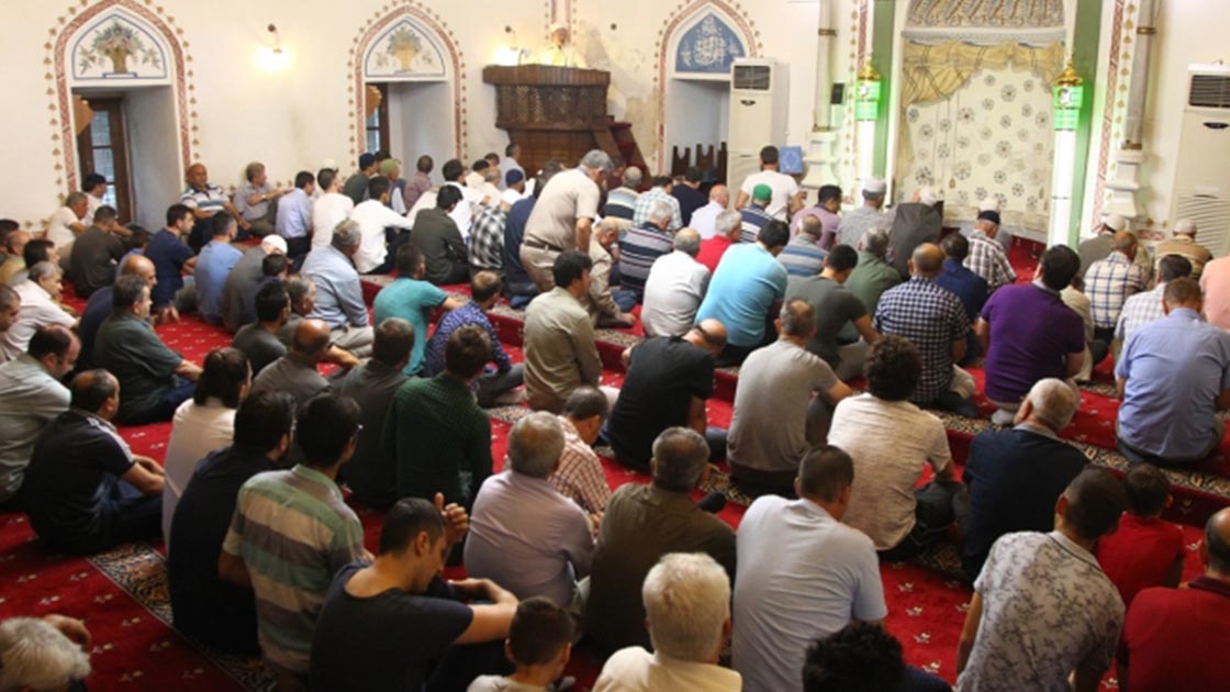 Koronavirüs koşullarında camide ibadet için sekiz kural