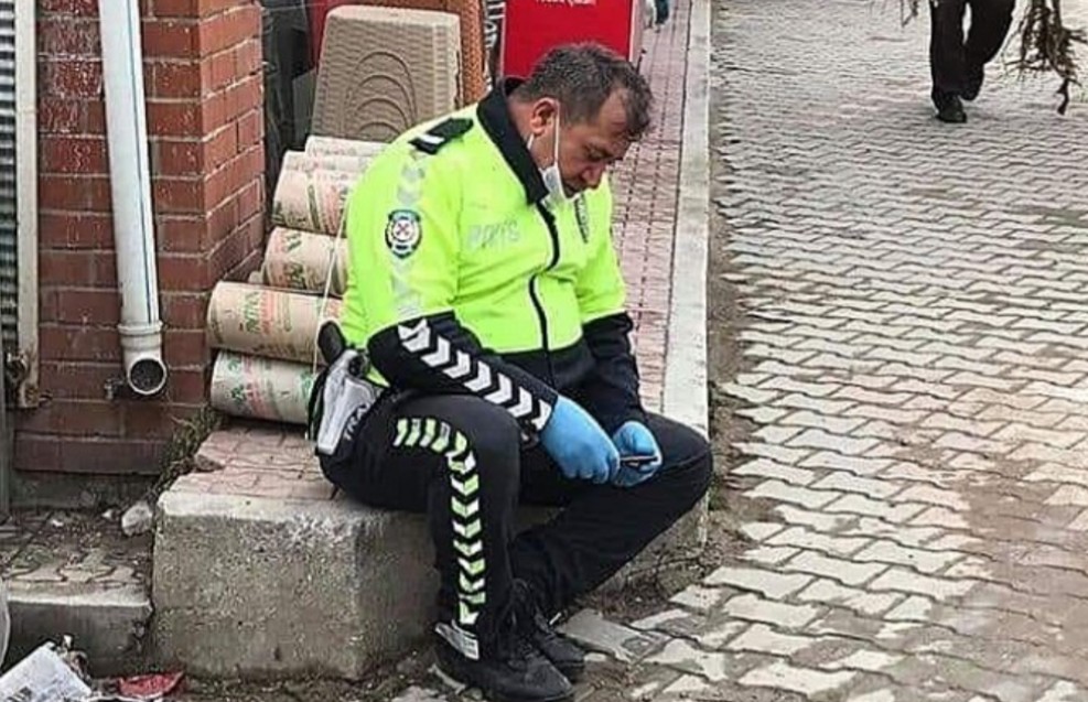 İzmir'in korona şehidi. Yoğun mesaiye kalbi dayanmadı