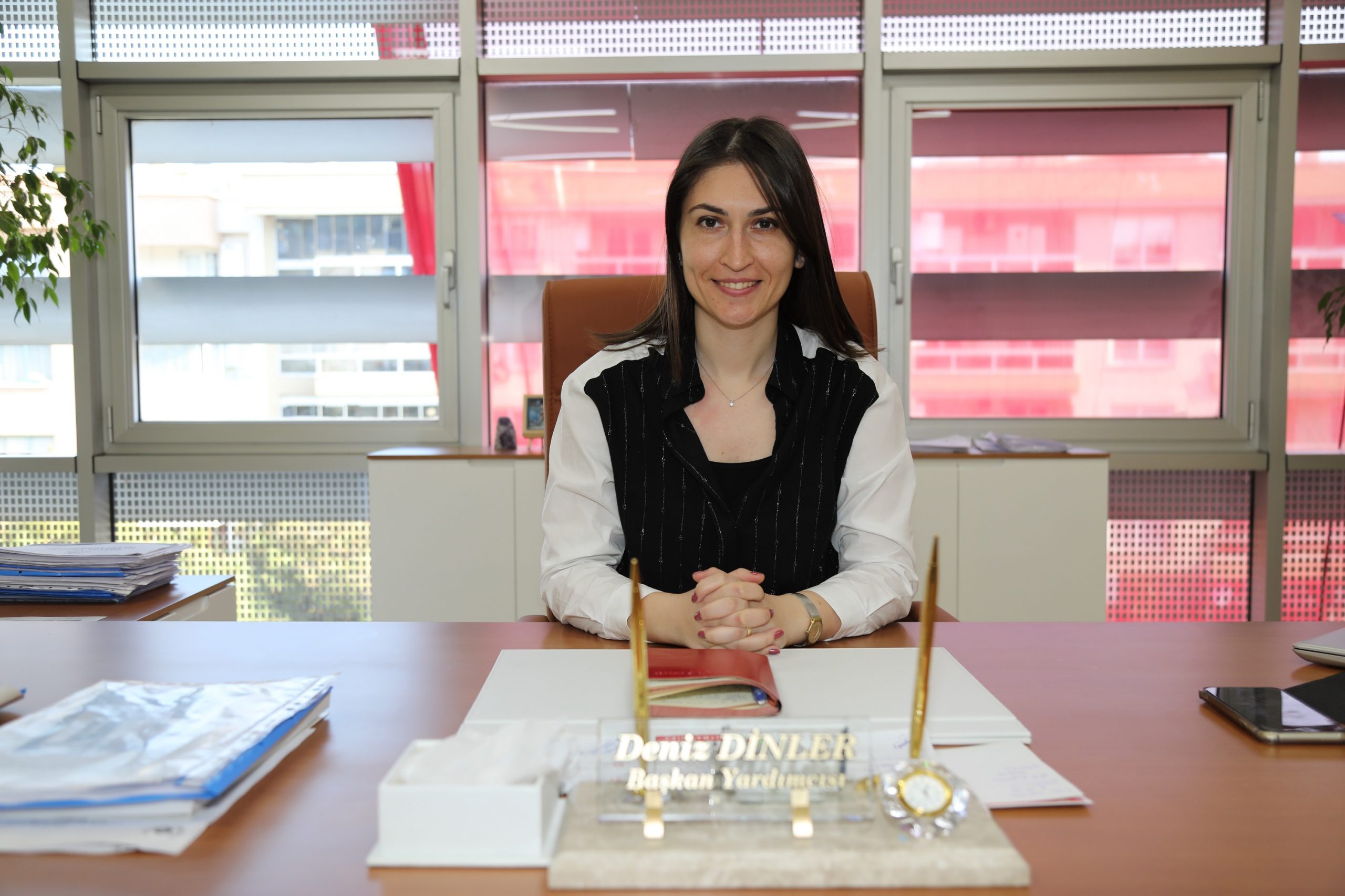 Gaziemir Belediye Başkan Yardımcısı Psikolog Deniz Dinler “Salgında çocukların psikolojisi unutulmamalı!”