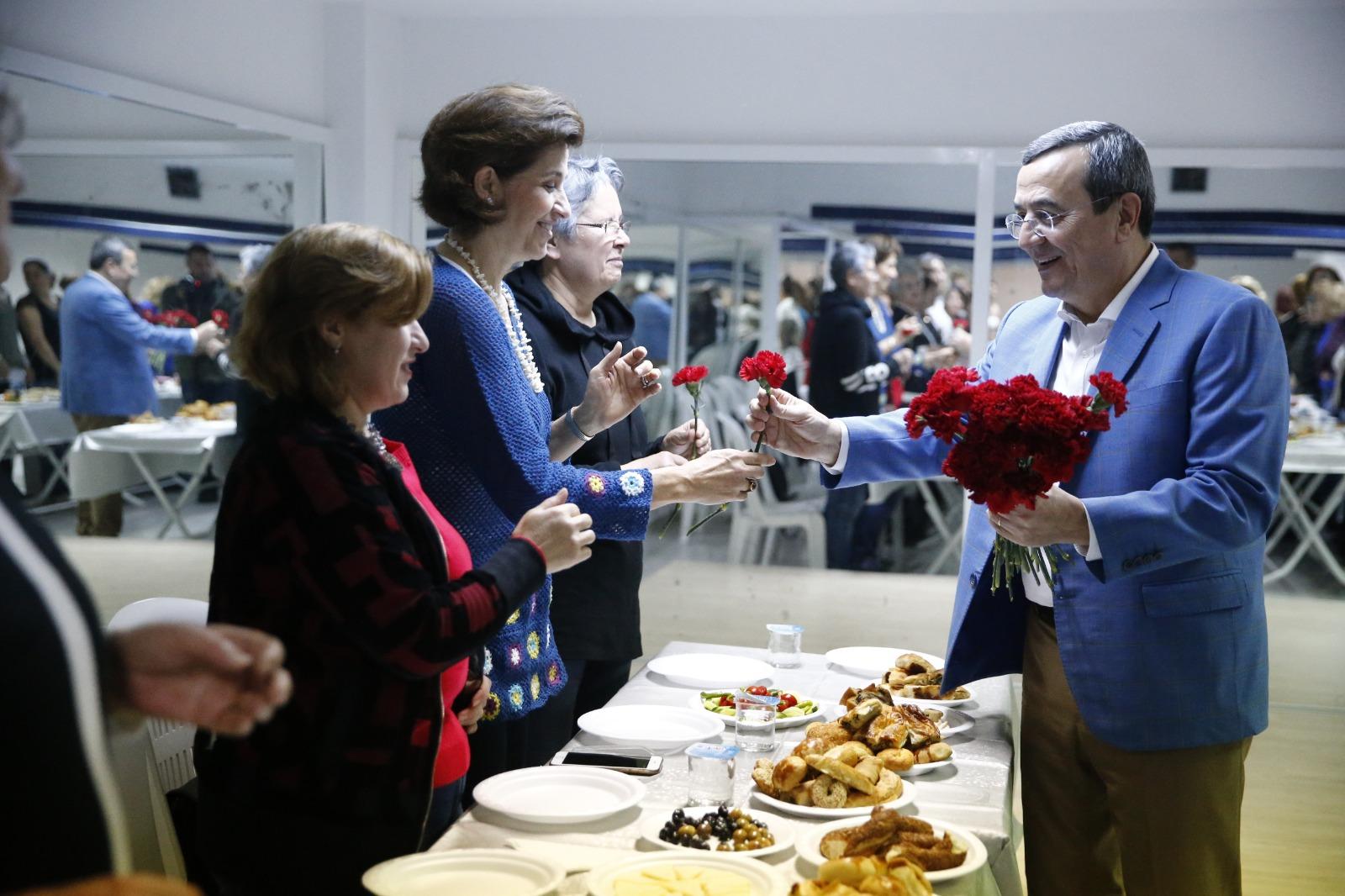Batur Kadınlar Günü’nde kadın emeğinin merkezinde