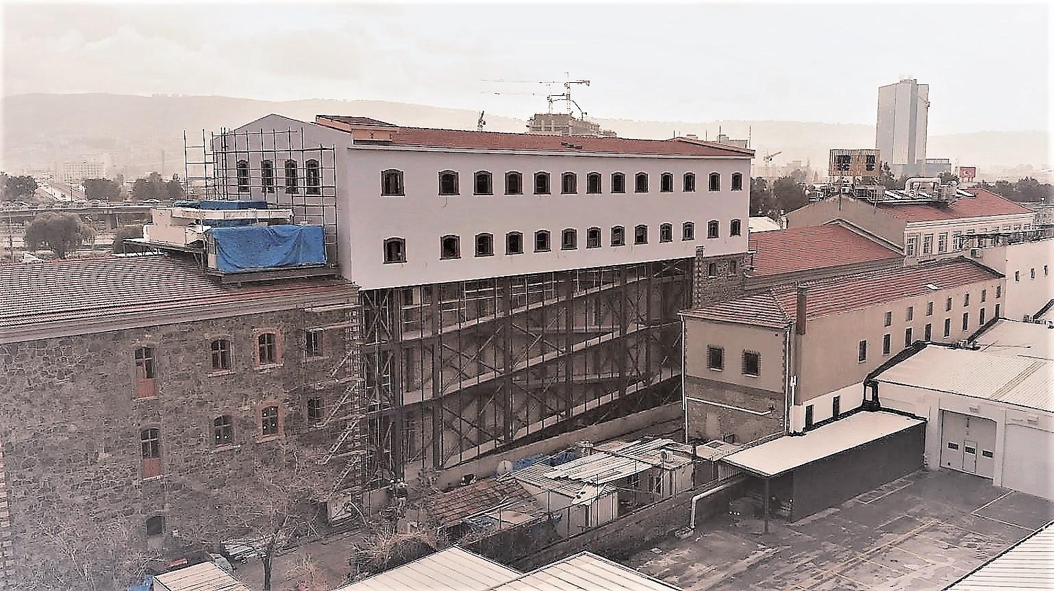 Konak Belediyesi yeni meclis binasına kavuşuyor