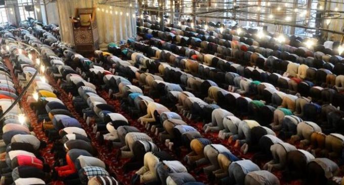 Diyanet’ten koronavirüs açıklaması: Cuma namazı kılınacak mı?