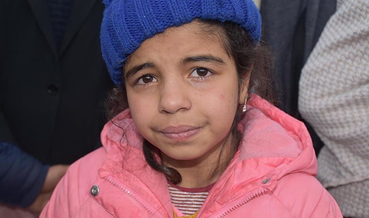 Ailesini Yunanistan sınırında kaybeden 10 yaşındaki Menice ailesine kavuştu