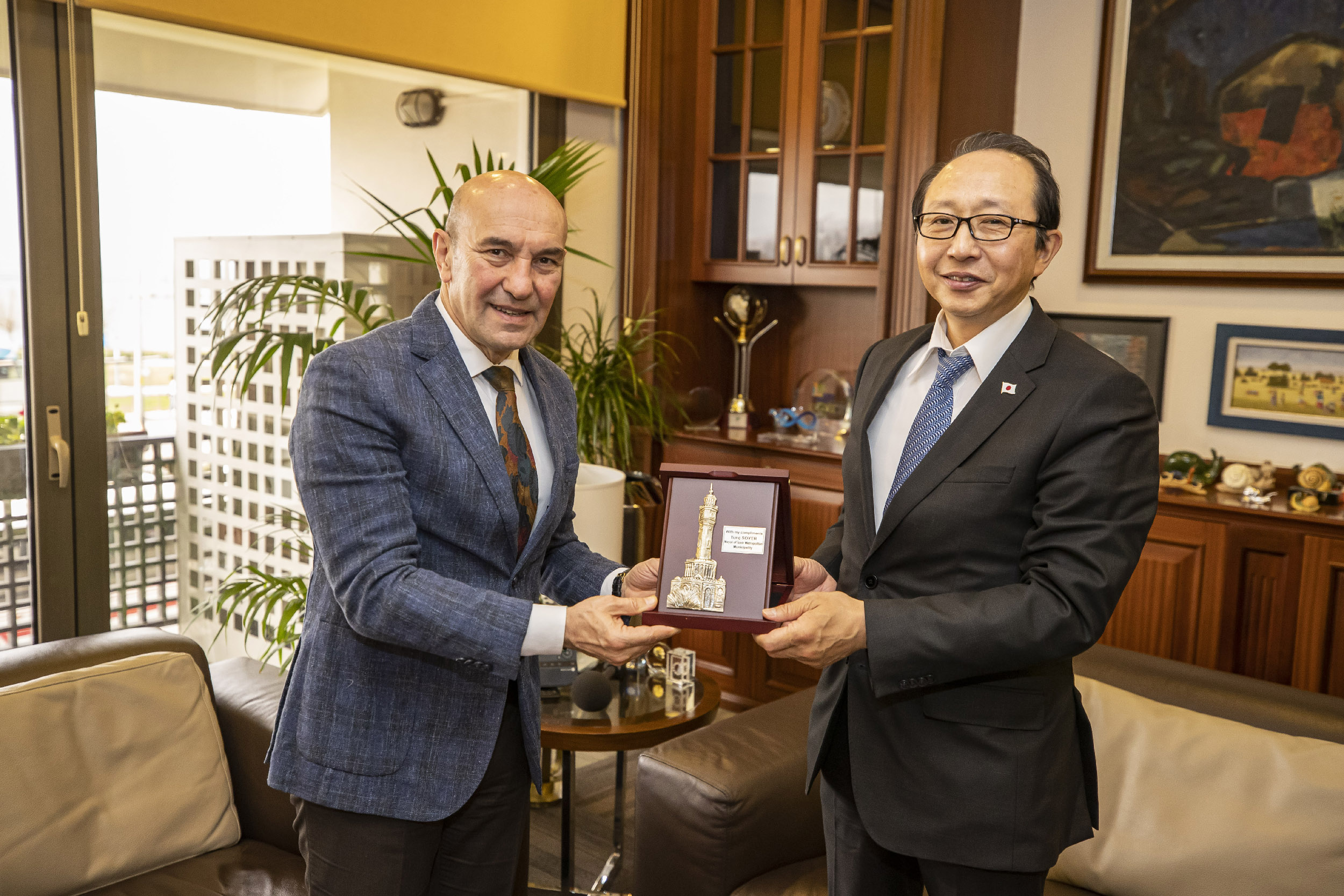 Japon Başkonsolos Nishimaki’den Başkan Soyer’e ziyaret