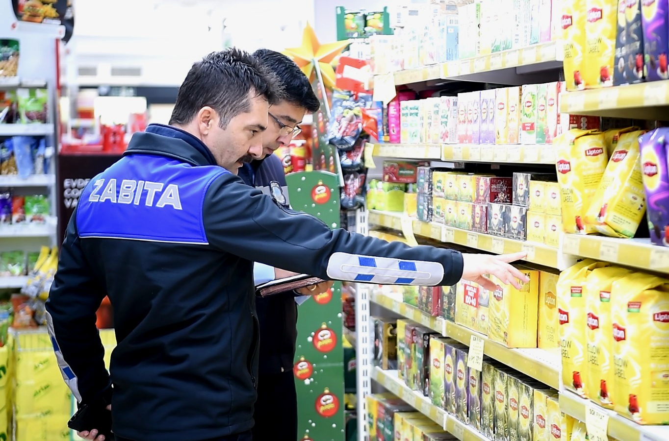 Bornova’da korona fırsatçılarına geçit yok!