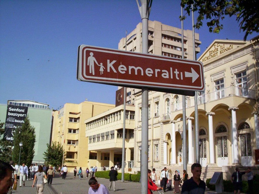 Kemeraltı Hayat Platformu'ndan Soyer’e çağrı: “Yardım kolilerini Kemeraltı esnafından temin edin ”