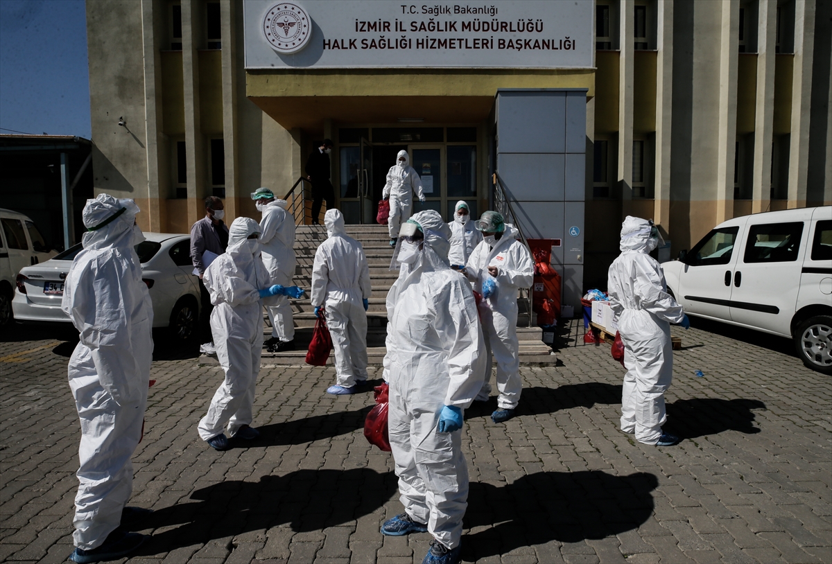 İzmir'deki 422 kişilik filyasyon ekibi dedektif gibi çalışıyor!