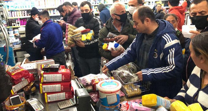 Sokağa çıkma yasağı kararı Alman basınında: Türkiye’de kaos, kalabalıklar her yerde