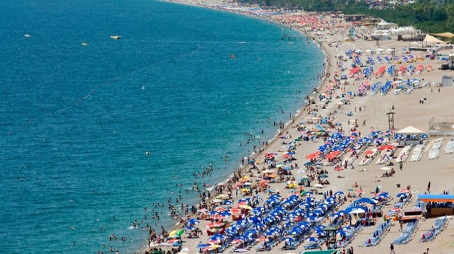 Bilim Kurulu Üyesi açıkladı: Yaz nasıl geçecek?