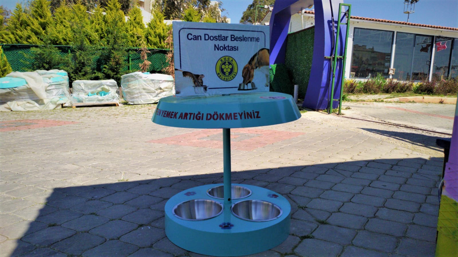 Buca’da can dostlar için 25 yeni beslenme odağı