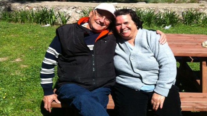 İzmirli gazeteci ve eşi koronavirüsü yendi