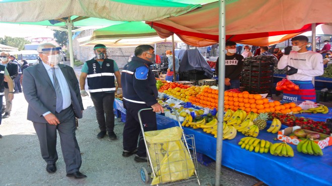 Karabağlar'da Başkan Selvitopu pazara indi. Önlemleri yerinde denetledi!