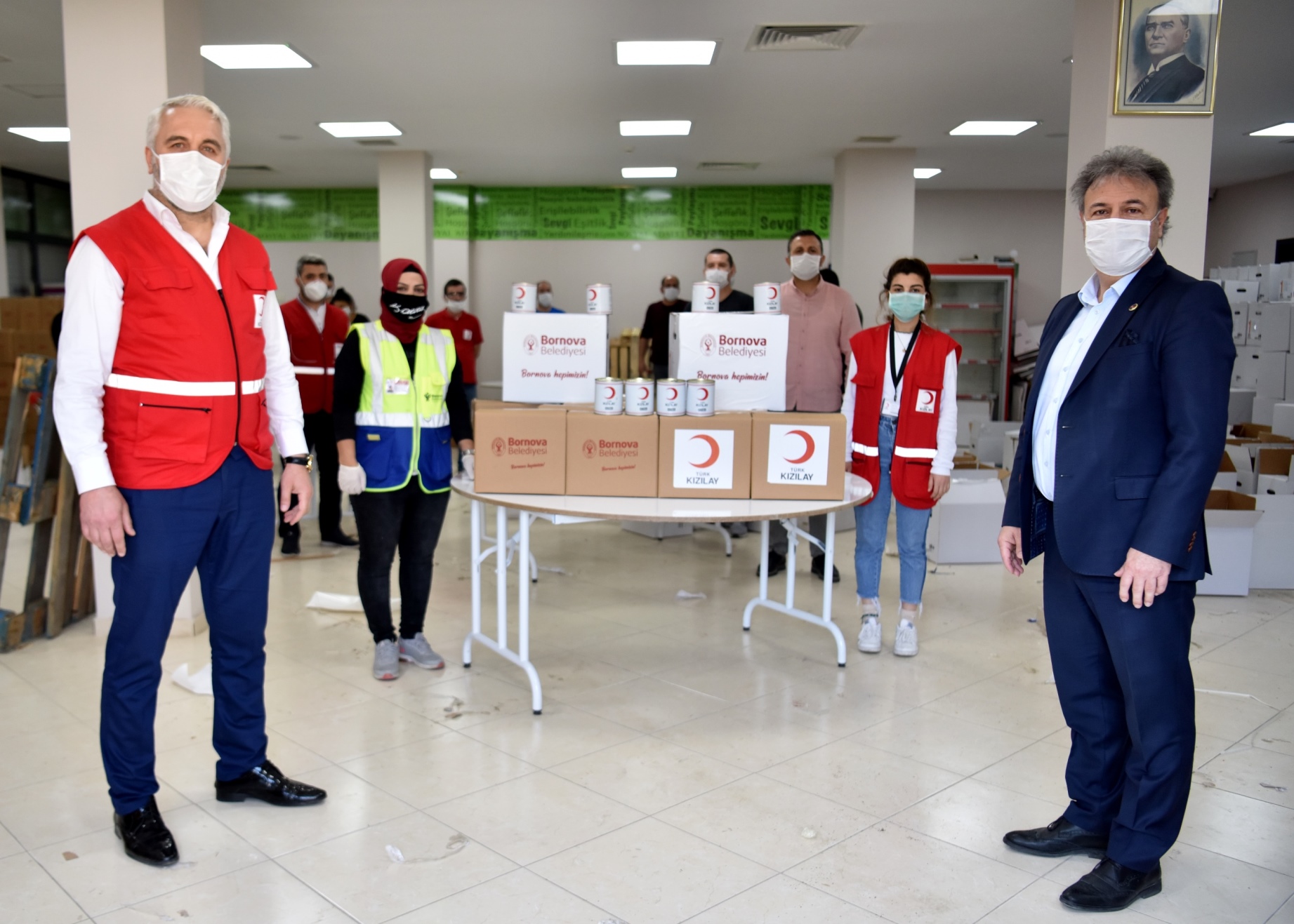 Bornova’da virüsle mücadelede kurumlar arası dayanışma