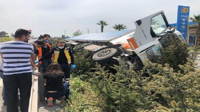 Aliağa'da faciadan dönen kaza! Tır şoförü direksiyon başında kalp krizi geçirdi