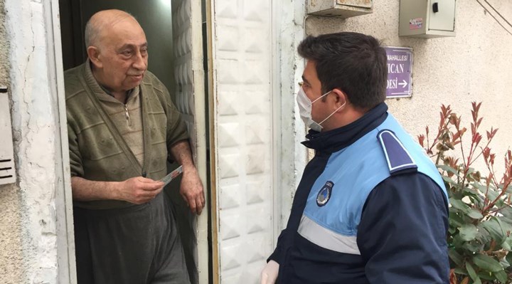 Nezaketiyle tüm Türkiye'yi kendine hayran bırakan ‘Burhan Amca’ hastaneye kaldırıldı