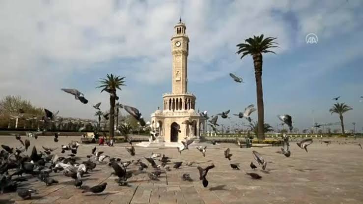 İyi Partili isim paylaştı: İzmir'de ilçe ilçe koronavirüs vaka sayısı