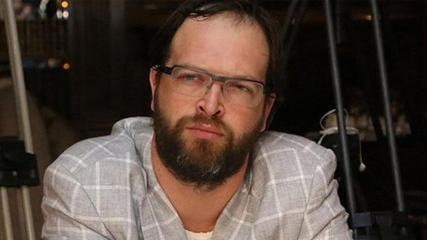 Gerici Fatih Tezcan Atatürk'ü işaret ederek 'Bu subay bir işbirlikçidir' dedi. İzmir Barosu harekete geçti