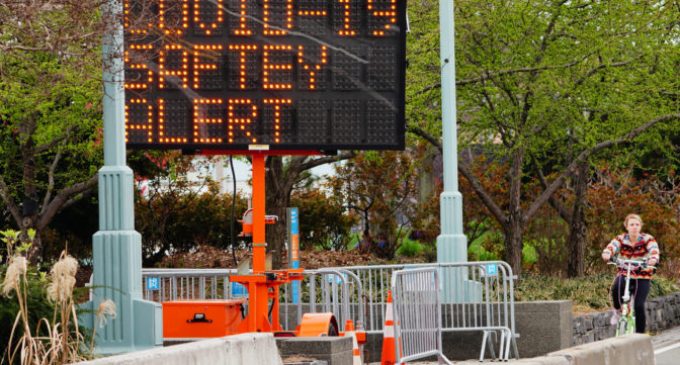 New York’ta ölümler artıyor: Morglar doldu, ölenler parklara gömülecek