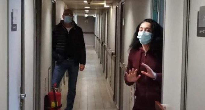 Pire Limanı’nda karantinaya alınan Türklerden sevindiren haber: Her şey yolunda, sağlık sorunumuz yok