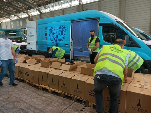 Soyer: İzmir’de çığ gibi büyüyen bir dayanışma ağı var