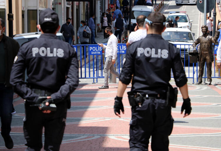 Dört günlük sokağa çıkma yasağından üç il muaf tutuldu