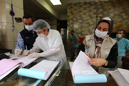 Bayraklı zabıtasından fırın ve market denetimi