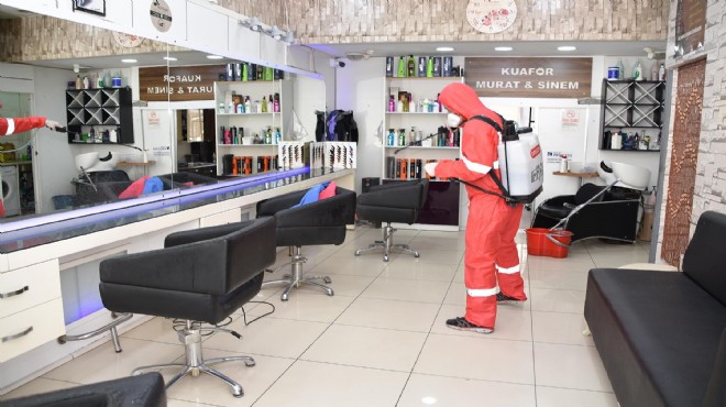 Foça'da kuaförler açılışa hazır!