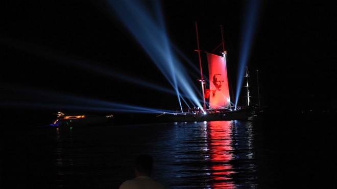 Bodrum'da 19 Mayıs coşkusu denize taşındı