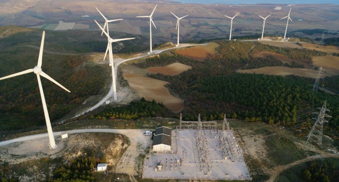 İzmir'in gözdesi Dikili'de birinci derece SİT alanına RES inşaatı