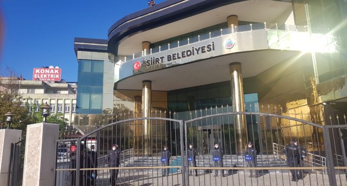 HDP’li üç belediye başkanı daha görevden alındı, yerlerine kayyum atandı