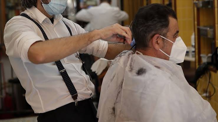 100'ünden 20'sinde koronavirüs çıktı. O ilde berber ve kuaförler açılmayabilir